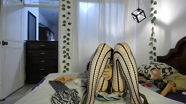 ivonne  hott1 online show from 02-23-26, 08:53