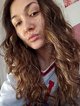 Snapshot of NicolLopeze chatting on 03-10-25, 06:38 NicolLopeze online show from 03-10-25, 06:38