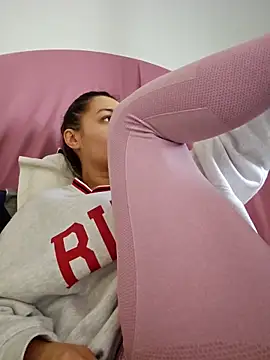 Snapshot of NicolLopeze chatting on 03-17-25, 10:49 NicolLopeze online show from 03-17-25, 10:49