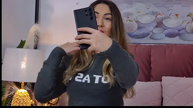 Snapshot of NicolLopeze chatting on 01-03-25, 12:29 NicolLopeze online show from 01-03-25, 12:29