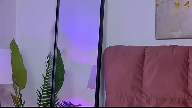 NicolLopeze online show from 11-24-25, 07:41