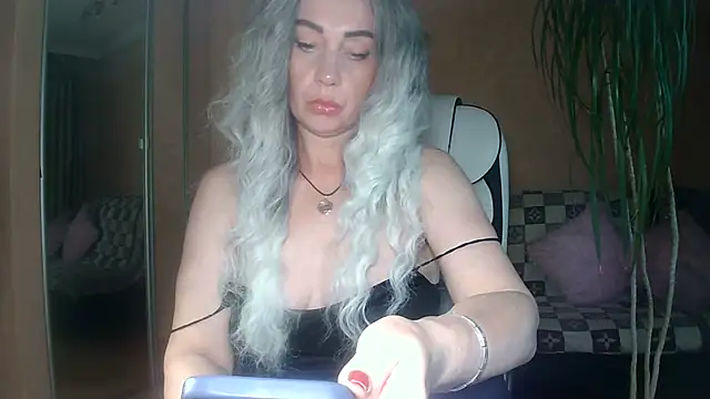 Snapshot of Roxolana_Drim chatting on 07-04-26, 11:05 Roxolana Drim online show from 07-04-26, 11:05