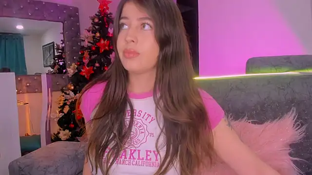 zoe kittylove online show from 11-20-25, 05:19