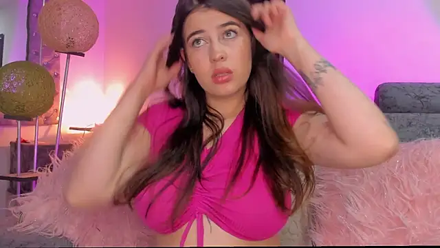 zoe kittylove online show from 01-14-26, 05:44