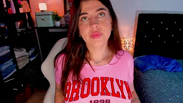 zoe kittylove online show from 03-06-25, 08:30