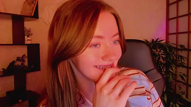 KateCuddle online show from 03-12-25, 05:46