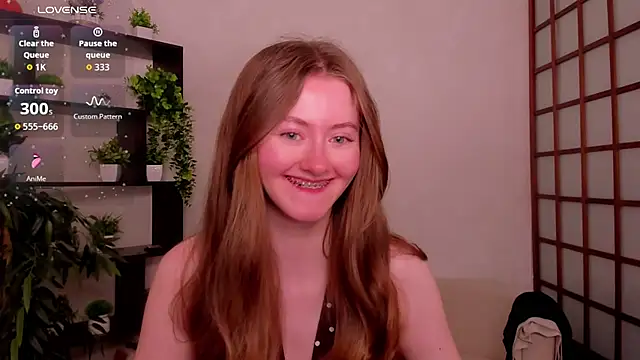 Snapshot of KateCuddle chatting on 06-24-26, 02:54 KateCuddle online show from 06-24-26, 02:54