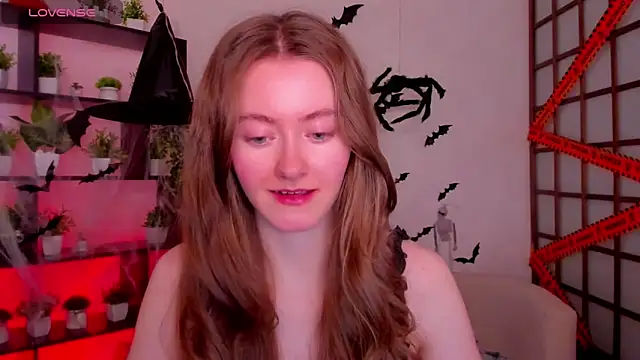 KateCuddle online show from 10-27-25, 02:45