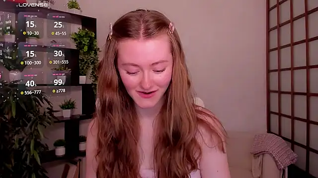 Snapshot of KateCuddle chatting on 06-22-26, 03:25 KateCuddle online show from 06-22-26, 03:25