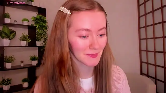 KateCuddle online show from 11-19-25, 02:22