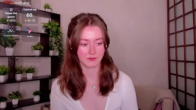 Snapshot of KateCuddle chatting on 07-09-26, 03:40 KateCuddle online show from 07-09-26, 03:40