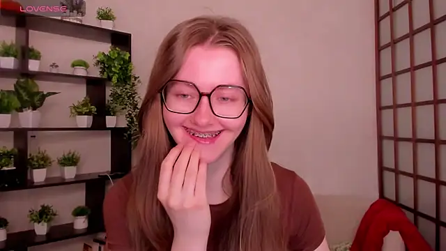 KateCuddle online show from 05-15-26, 02:20