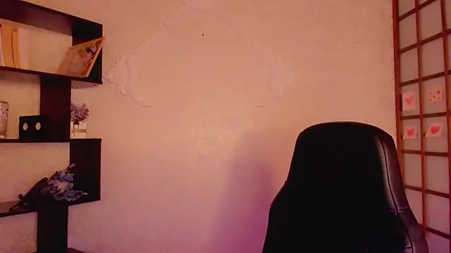 KateCuddle online show from 02-14-25, 05:41