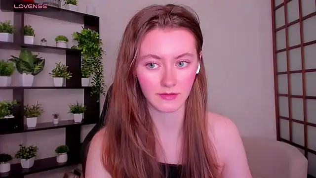 KateCuddle online show from 11-20-25, 02:34