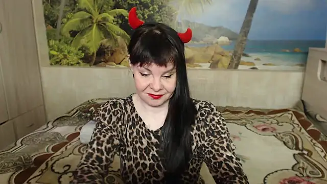 Snapshot of Aphelandra chatting on 02-28-25, 05:15 Aphelandra online show from 02-28-25, 05:15