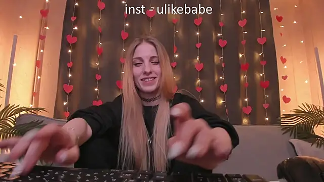 Snapshot of Anna_Fink chatting on 02-28-25, 12:10 Anna Fink online show from 02-28-25, 12:10