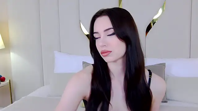 Snapshot of Betty_Bridge chatting on 06-13-26, 03:15 Betty Bridge online show from 06-13-26, 03:15