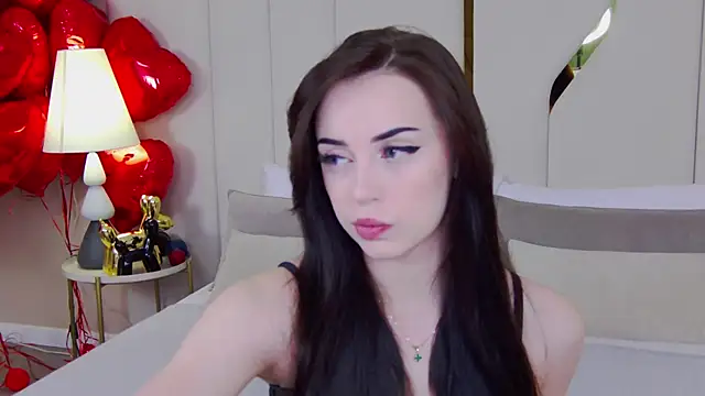 Betty Bridge online show from 02-10-26, 05:17