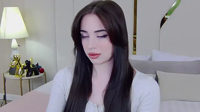 Betty Bridge online show from 03-10-26, 05:33