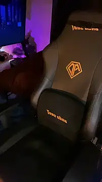 Maple Honeycome online show from 02-27-25, 05:26