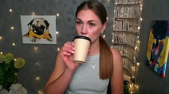 Snapshot of Sport_Tall_Doll chatting on 12-27-24, 07:51 Sport Tall Doll online show from 12-27-24, 07:51