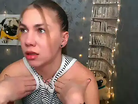 Snapshot of Sport_Tall_Doll chatting on 02-01-25, 05:49 Sport Tall Doll online show from 02-01-25, 05:49