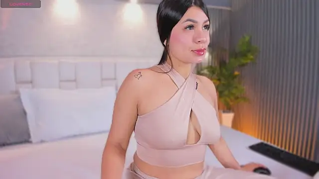 ValeriaGarcia online show from 05-19-26, 12:01