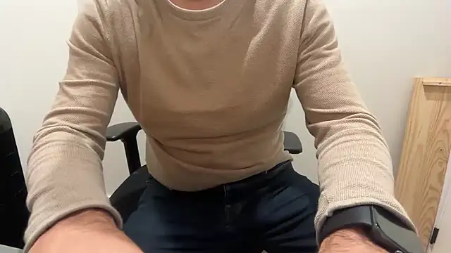 Snapshot of rickyi2023 chatting on 11-02-25, 06:24 rickyi2023 online show from 11-02-25, 06:24