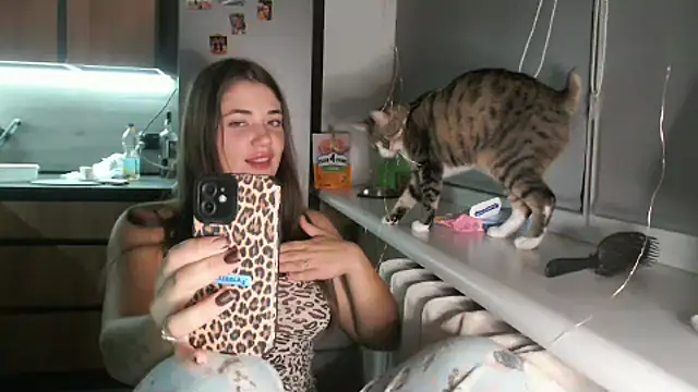 delightful sofi online show from 10-11-25, 08:21