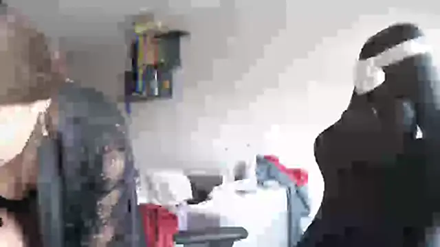 delightful sofi online show from 10-31-25, 08:00