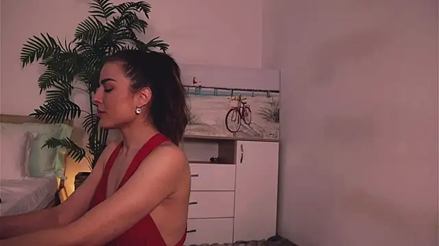 Misslullu online show from 11-08-25, 02:53