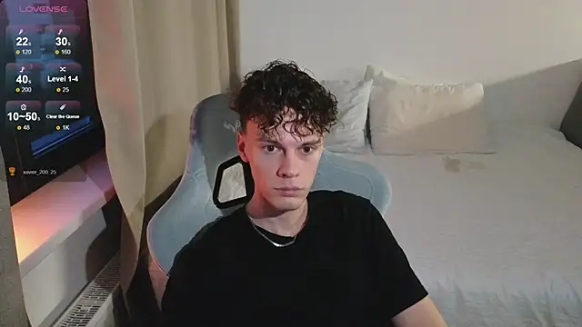 Snapshot of cute_thomas chatting on 07-12-26, 06:31 cute thomas online show from 07-12-26, 06:31