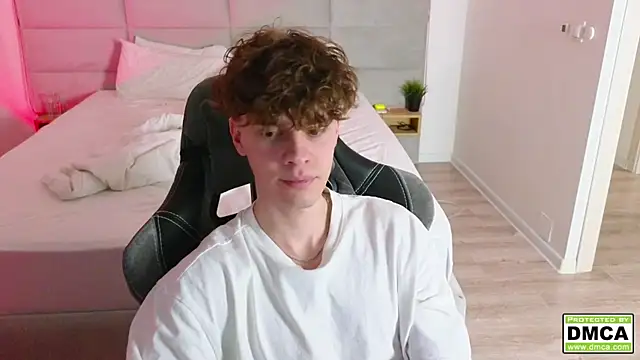 cute thomas online show from 02-05-25, 03:34