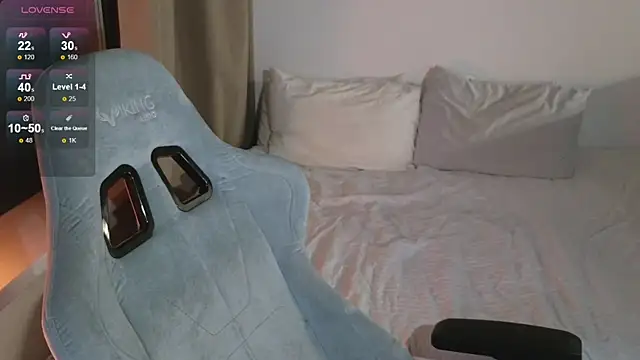 Snapshot of cute_thomas chatting on 07-11-26, 07:47 cute thomas online show from 07-11-26, 07:47