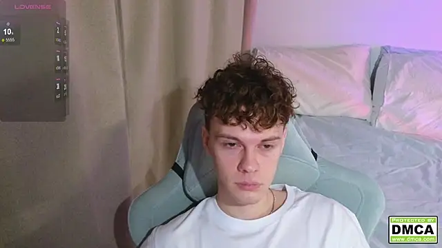 cute thomas online show from 12-17-25, 03:50