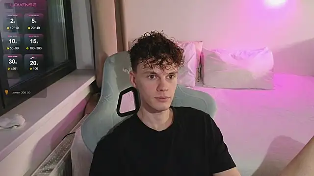 Snapshot of cute_thomas chatting on 07-16-26, 06:49 cute thomas online show from 07-16-26, 06:49
