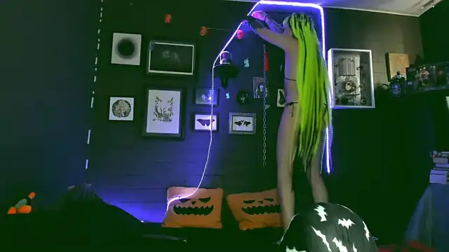 insania 9999  online show from 02-20-25, 04:47