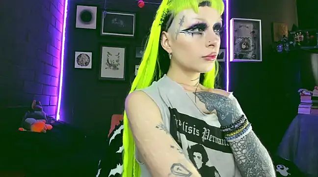 insania 9999  online show from 03-06-25, 03:24