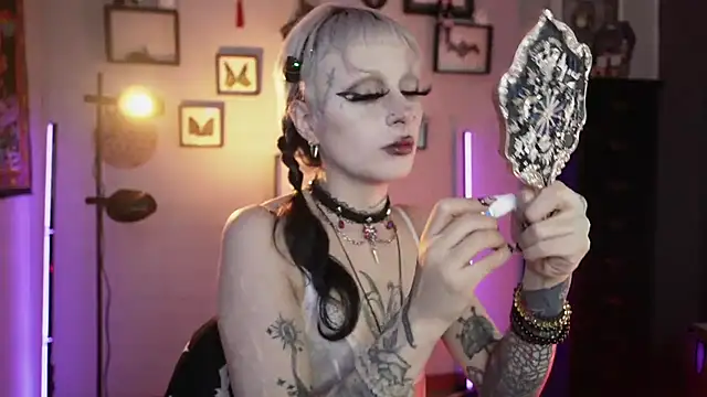 insania 9999  online show from 03-02-26, 04:25