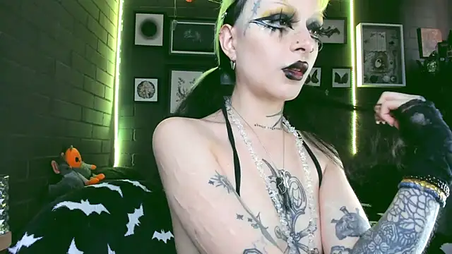 insania 9999  online show from 02-26-25, 03:32