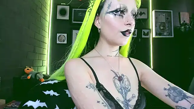 insania 9999  online show from 02-17-25, 05:44