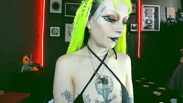 insania 9999  online show from 02-18-25, 04:58