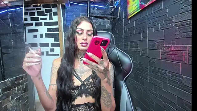 Snapshot of kissingdevil chatting on 11-14-25, 07:50 kissingdevil online show from 11-14-25, 07:50