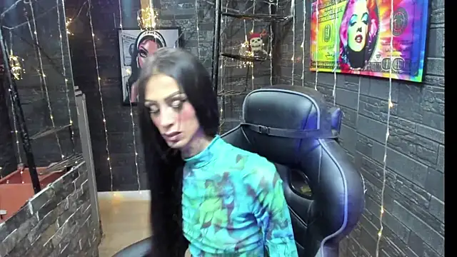 kissingdevil online show from 03-04-26, 08:38