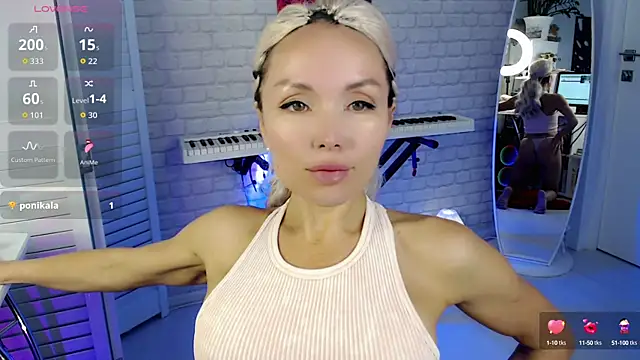 WhiteBunny online show from 09-26-25, 09:49