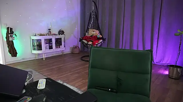 LaraPunkt online show from 02-20-26, 09:00