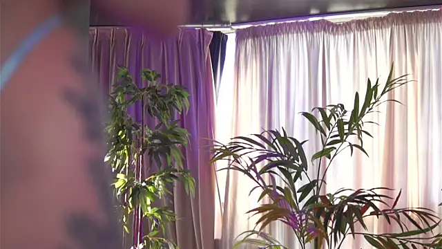 HotSkinnyX online show from 09-19-25, 06:17