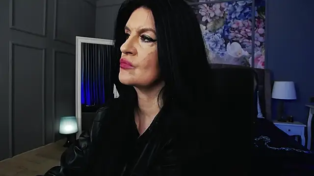 DomMelissaW online show from 12-21-25, 11:49