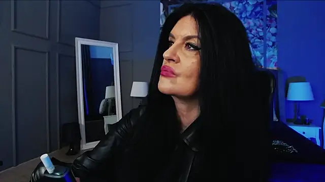 Snapshot of DomMelissaW chatting on 02-14-26, 10:21 DomMelissaW online show from 02-14-26, 10:21