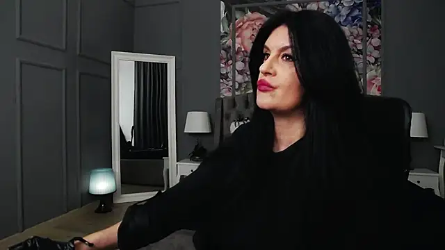 DomMelissaW online show from 02-07-25, 09:26